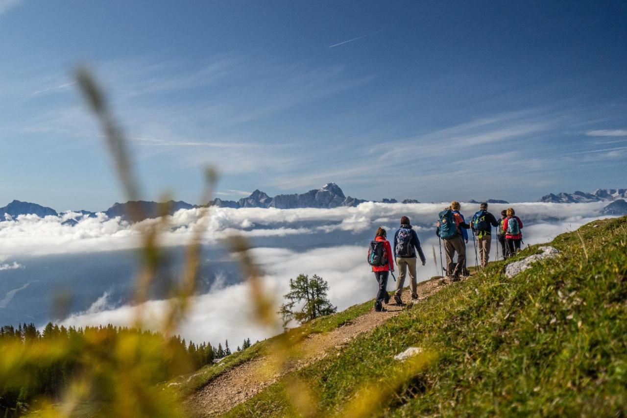 Naturel Hoteldorf Schoenleitn Latschach ober dem Faakersee Bagian luar foto